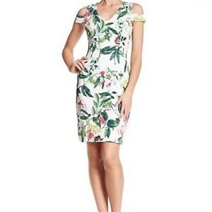 Donna Rico New York Cold Shoulder Women's Size 6